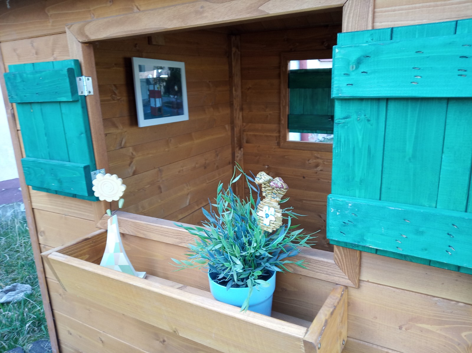 Truhlík pod okno